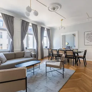 Large With Canal View In Cph Apartment Copenhagen