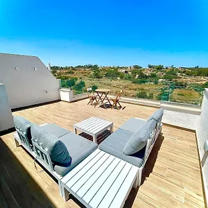 https://apt-modern-penthouse-with-amazing-views-in.qawrahotelsmalta.org